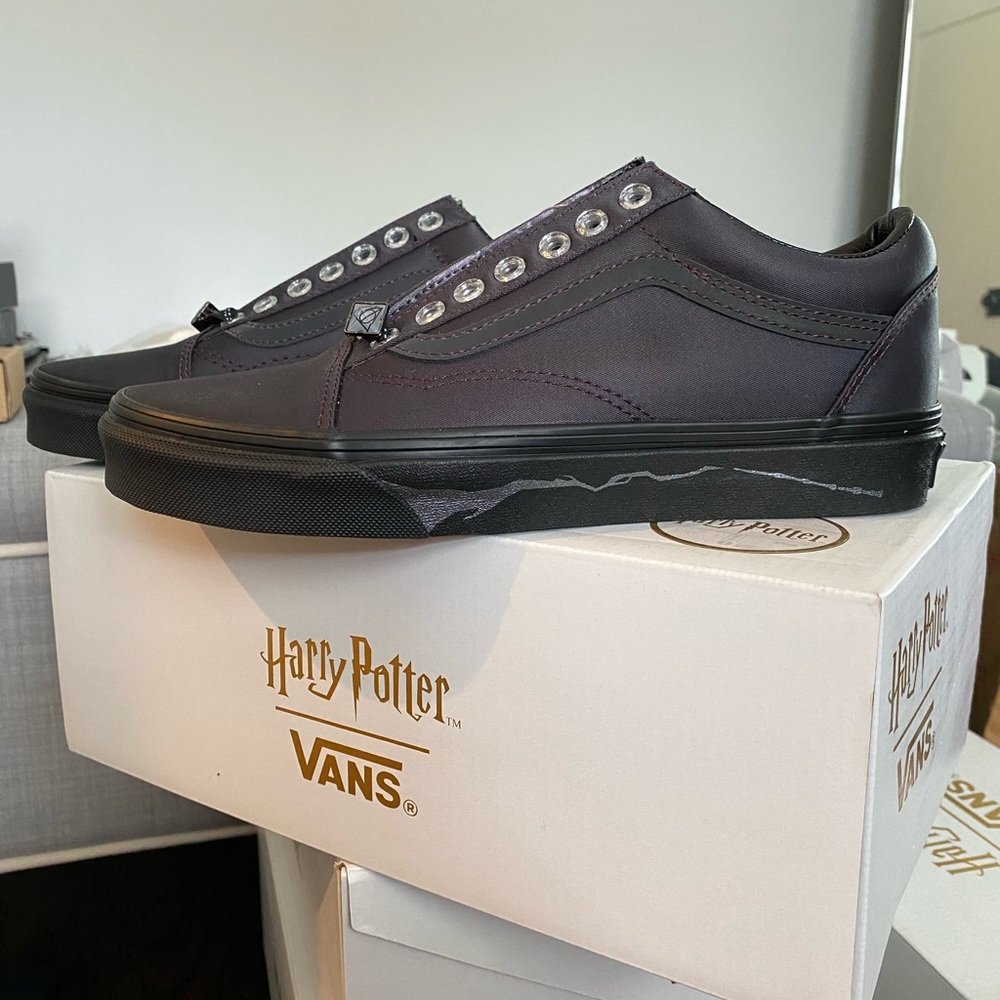 Harry Potter Vans size 8.5